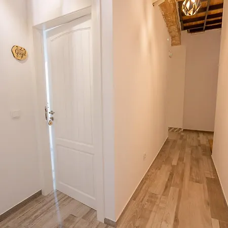 Villa Hort Oronetes